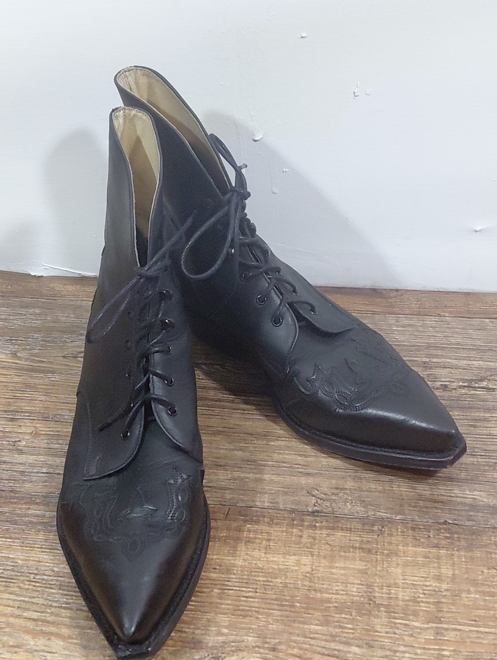 Sendra Women's Black Leather Western Style Ankle Boots Size 9.5